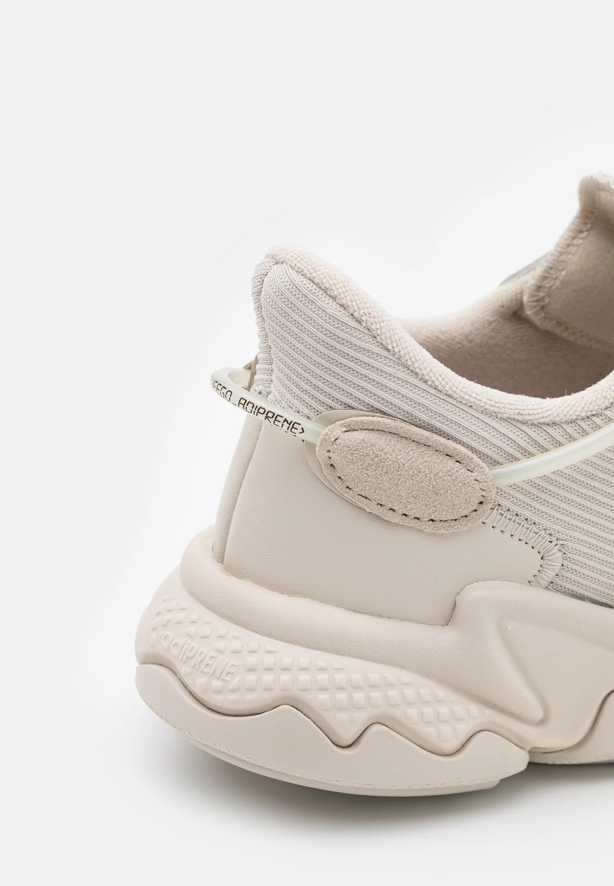 adidas Originals OZWEEGO UNISEX - Sneakers basse