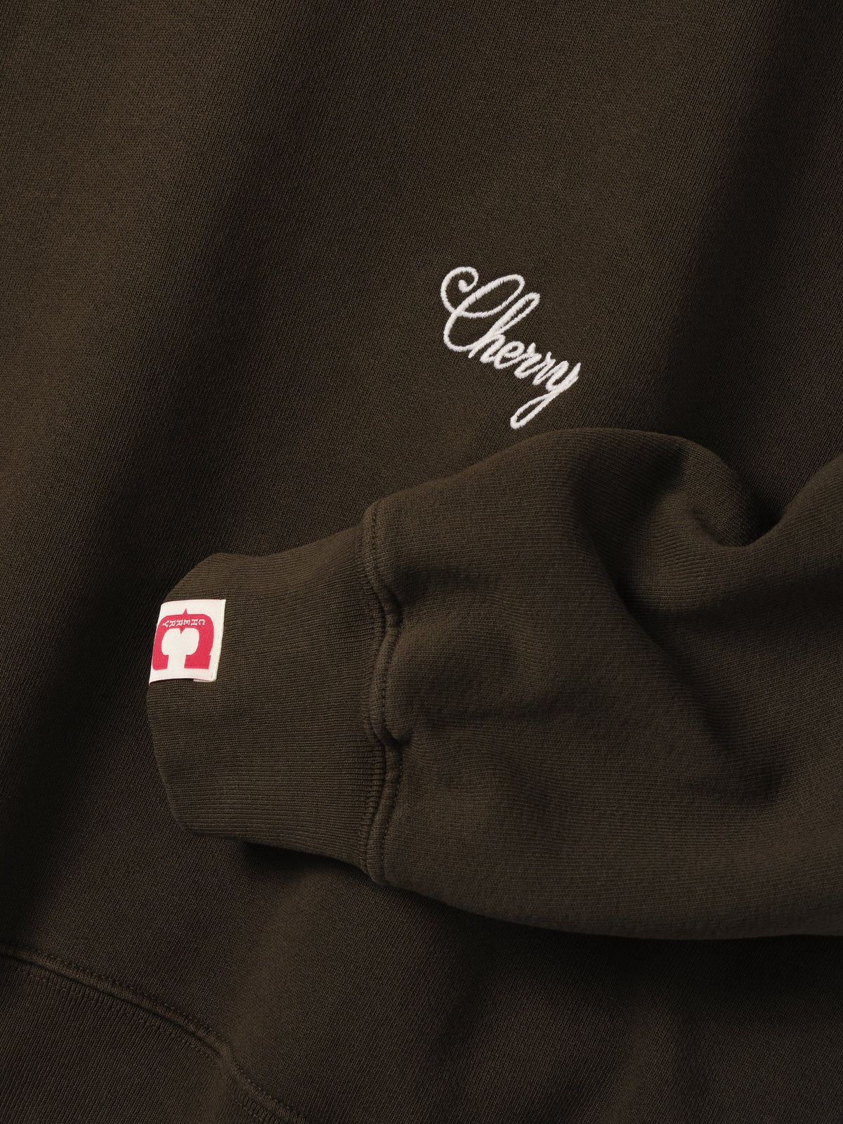 American Classic Crewneck (Chocolate)