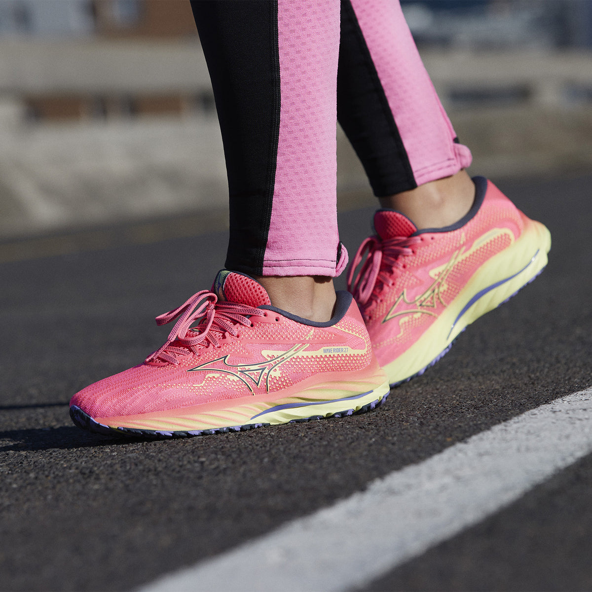 Mizuno Wave Rider 27 High Vis Pink/Ombre Blue/Luminous