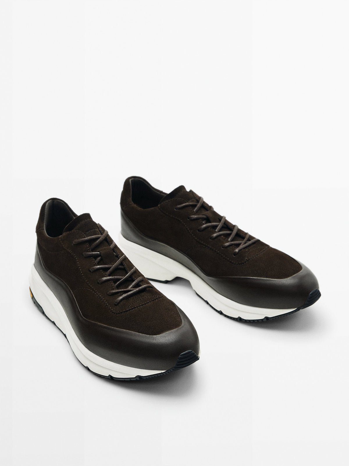 DEPORTIVO MARRÓN PISO VIBRAM - MARRÓN