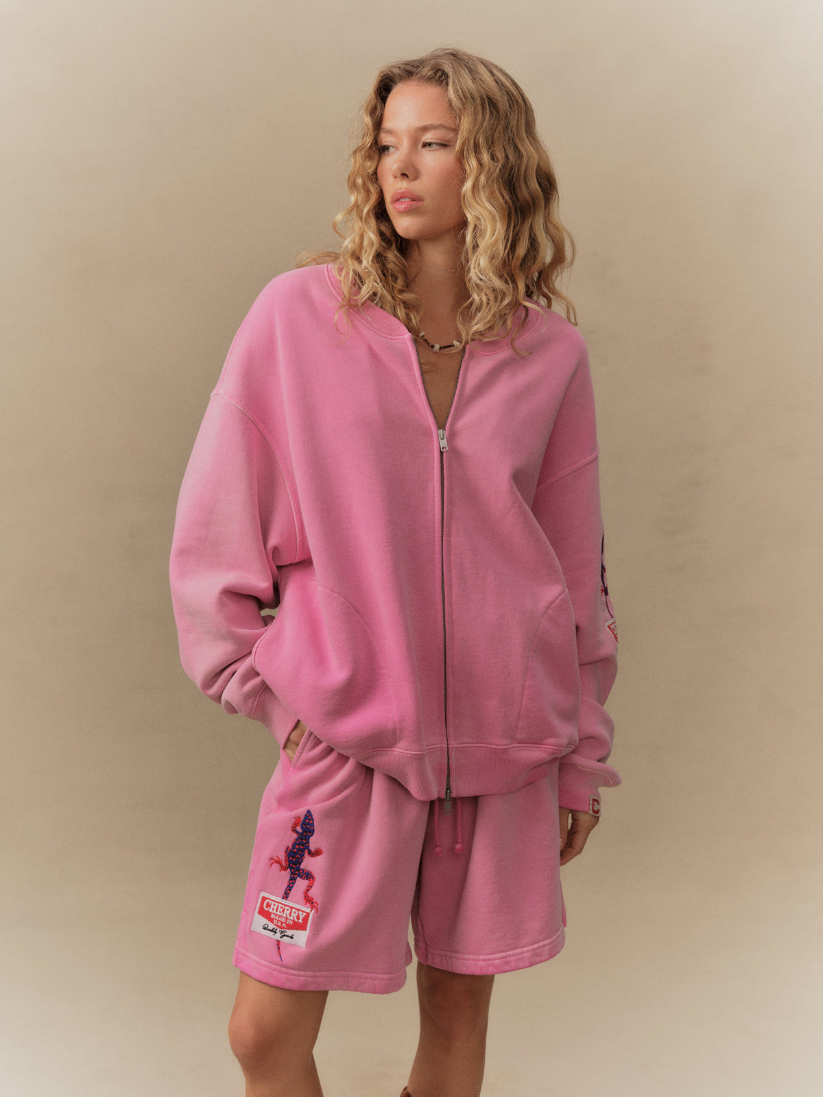 Gecko Sweatshorts (Fuchsia)