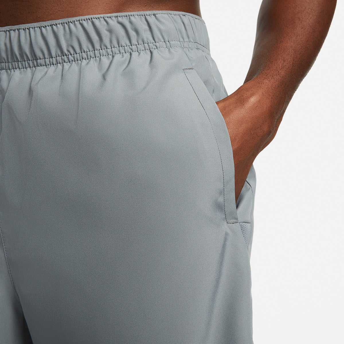 Nike Challenger 2 in 1 7in Pantaloncini Smoke Grey/Dark Smoke Grey/Reflective Silver