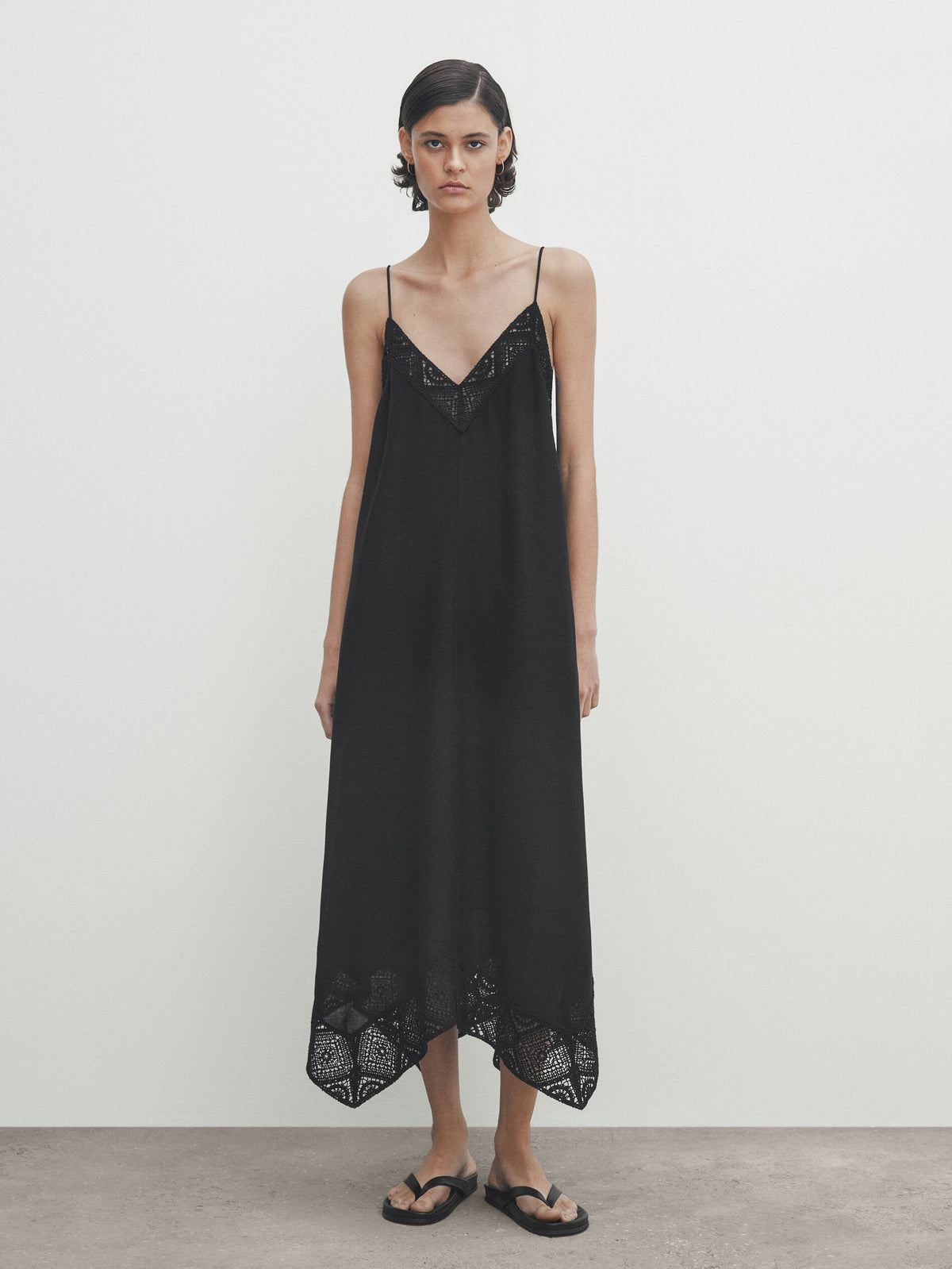Vestido lencero detalle crochet - NEGRO