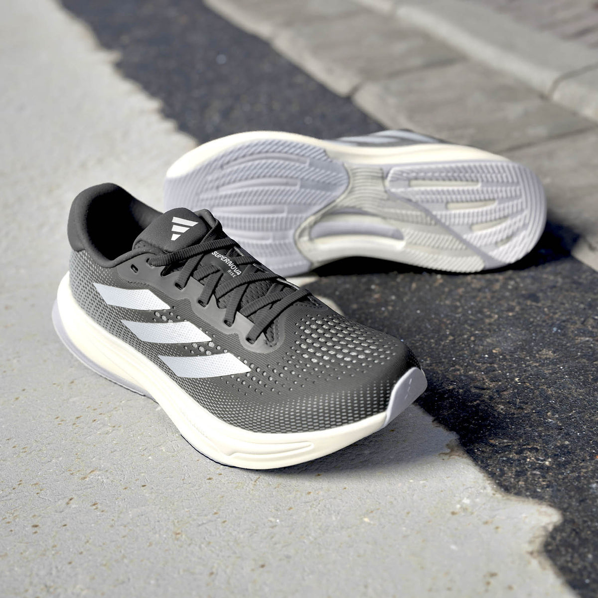 adidas Supernova Rise Core Black/Halo Silver/Dash Grey