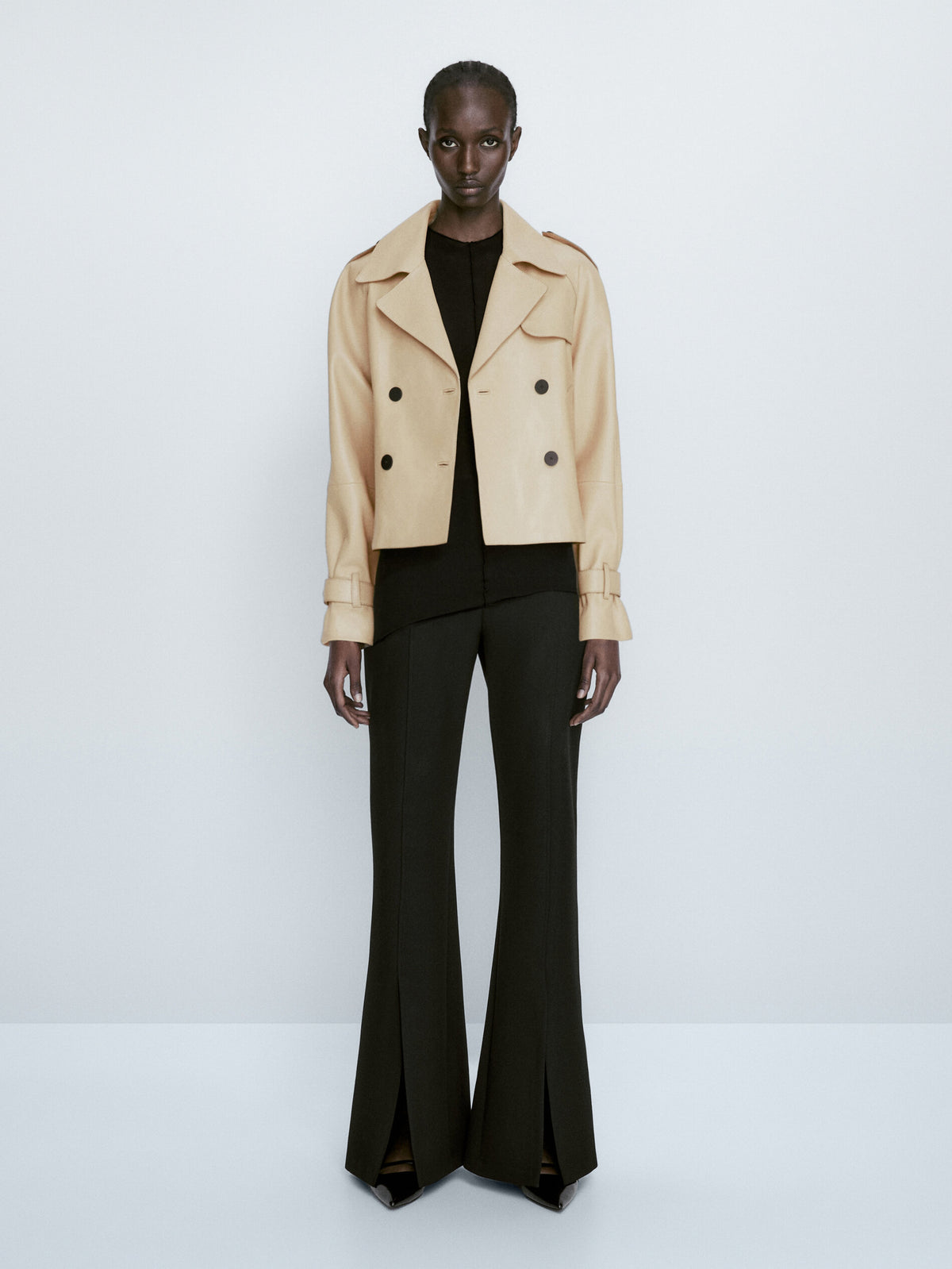 Chaqueta trench crop piel napa - BEIGE