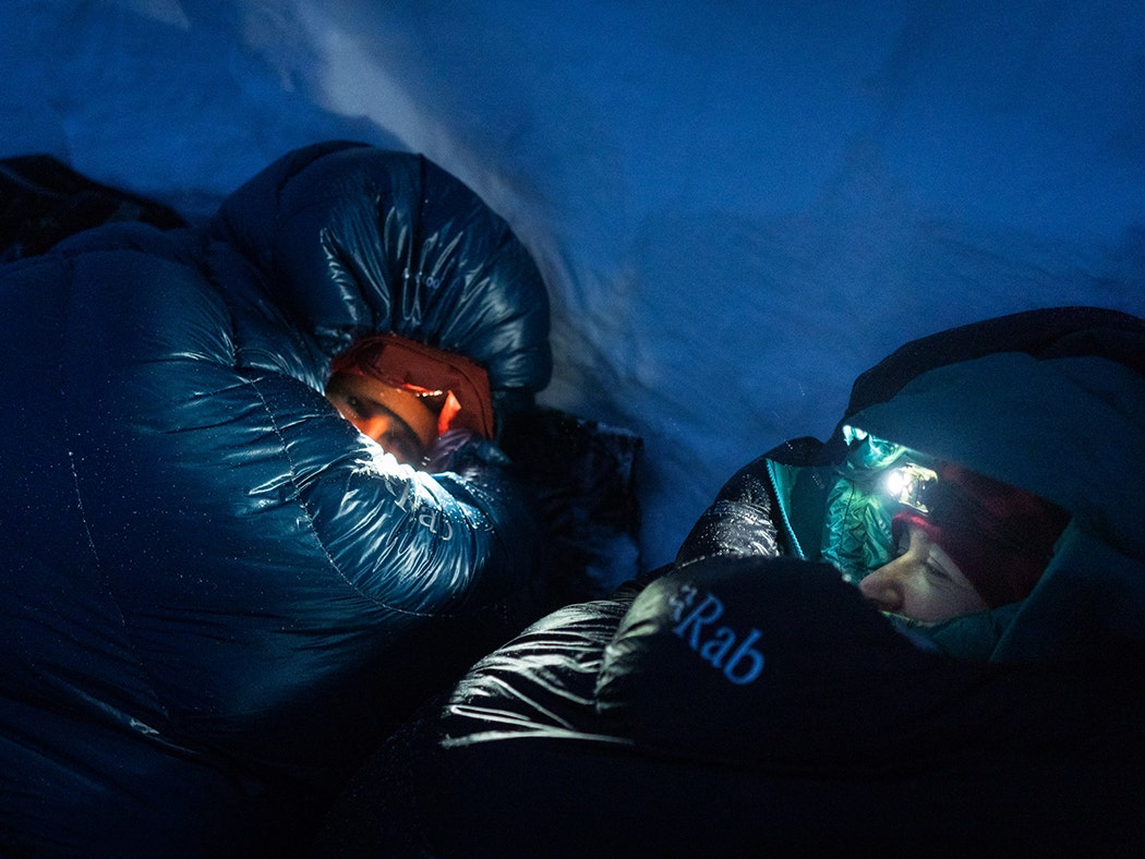 Women's Ascent 700 Down Sleeping Bag (15F)