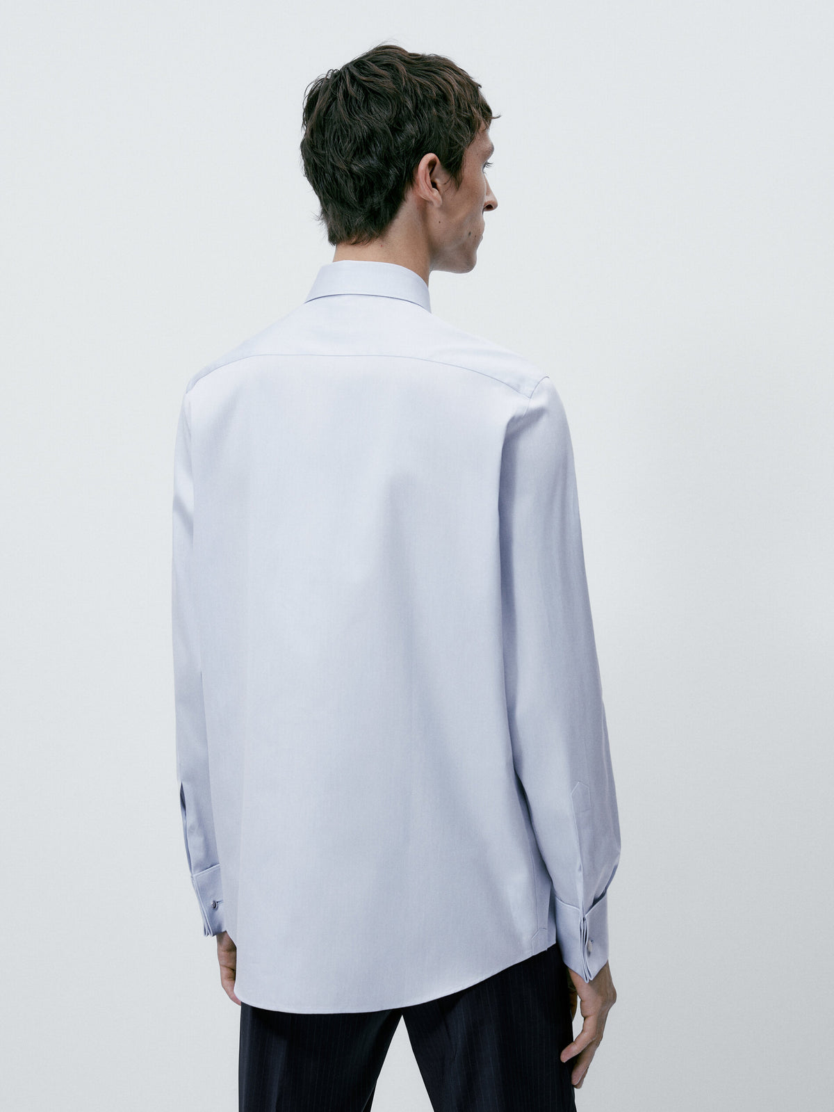 Camisa estructura regular fit doble puño - CELESTE