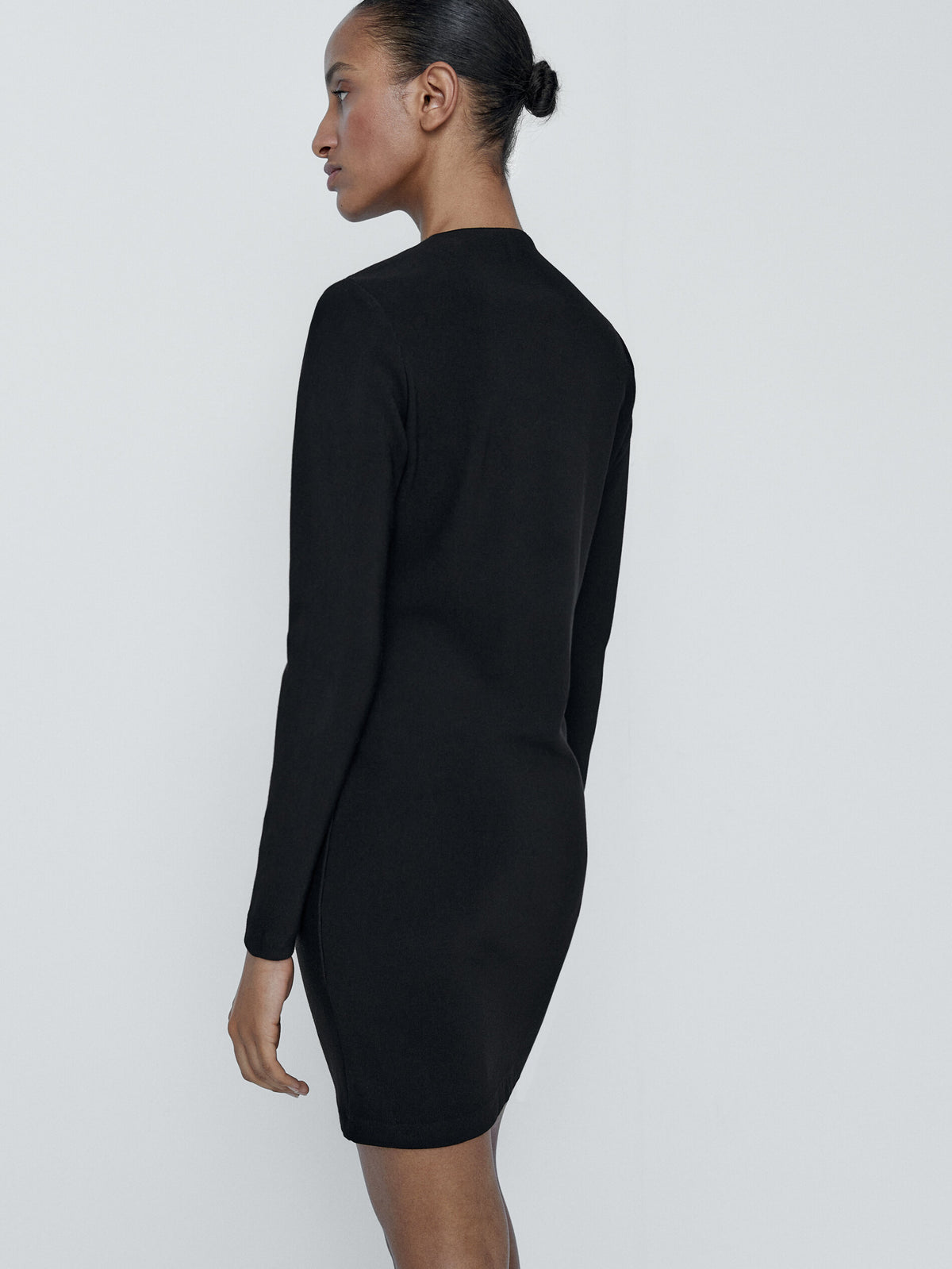 Vestido corto negro mini escote - NEGRO