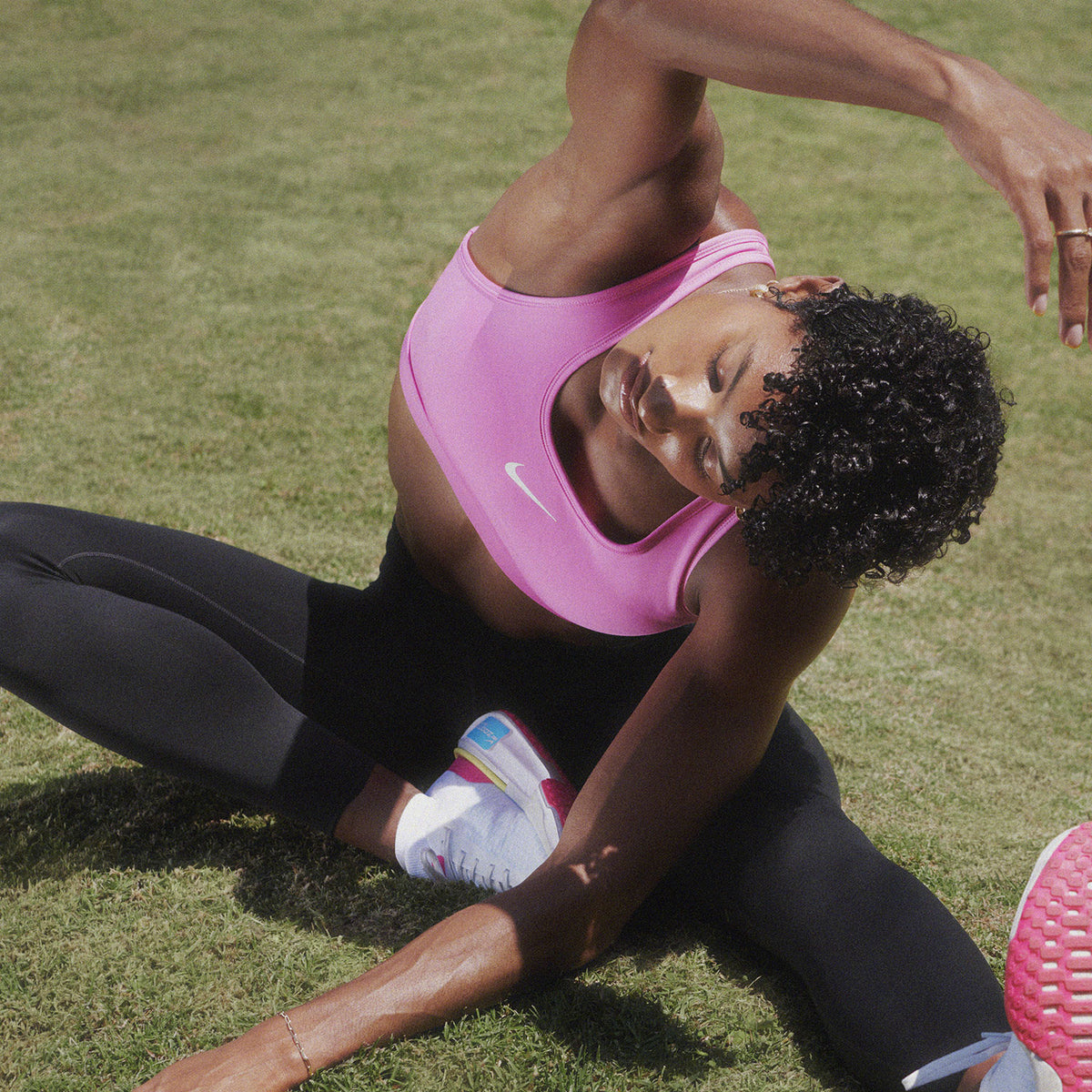 Nike Swoosh Dri-FIT Reggiseno Sportivo Playful Pink/White