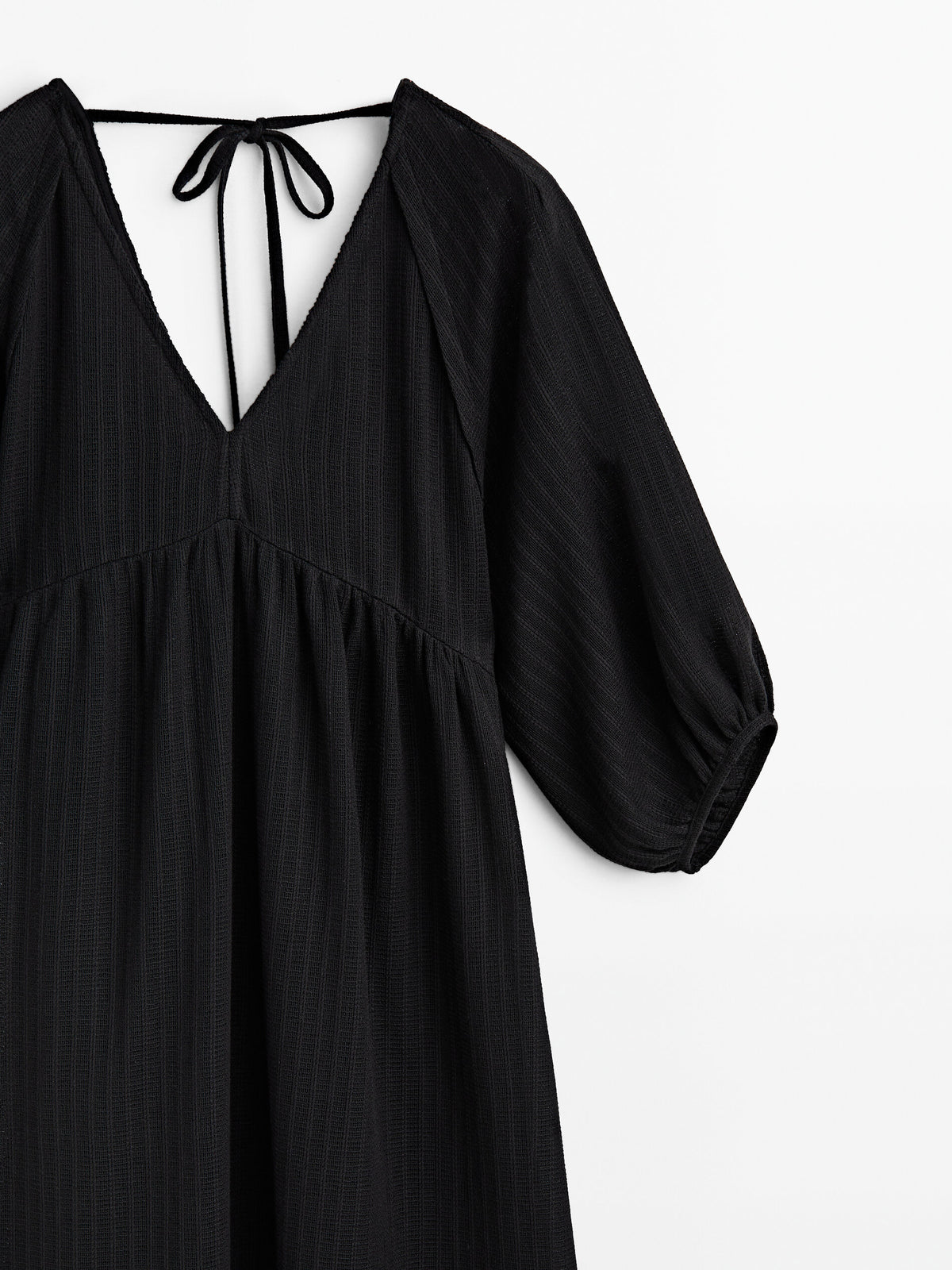 Vestido midi estructura manga abullonada - NEGRO
