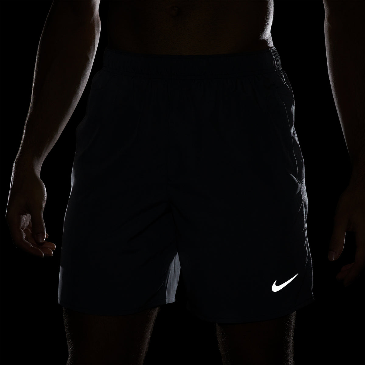 Nike Challenger 7in Pantaloncini Smoke Grey/Reflective Silver
