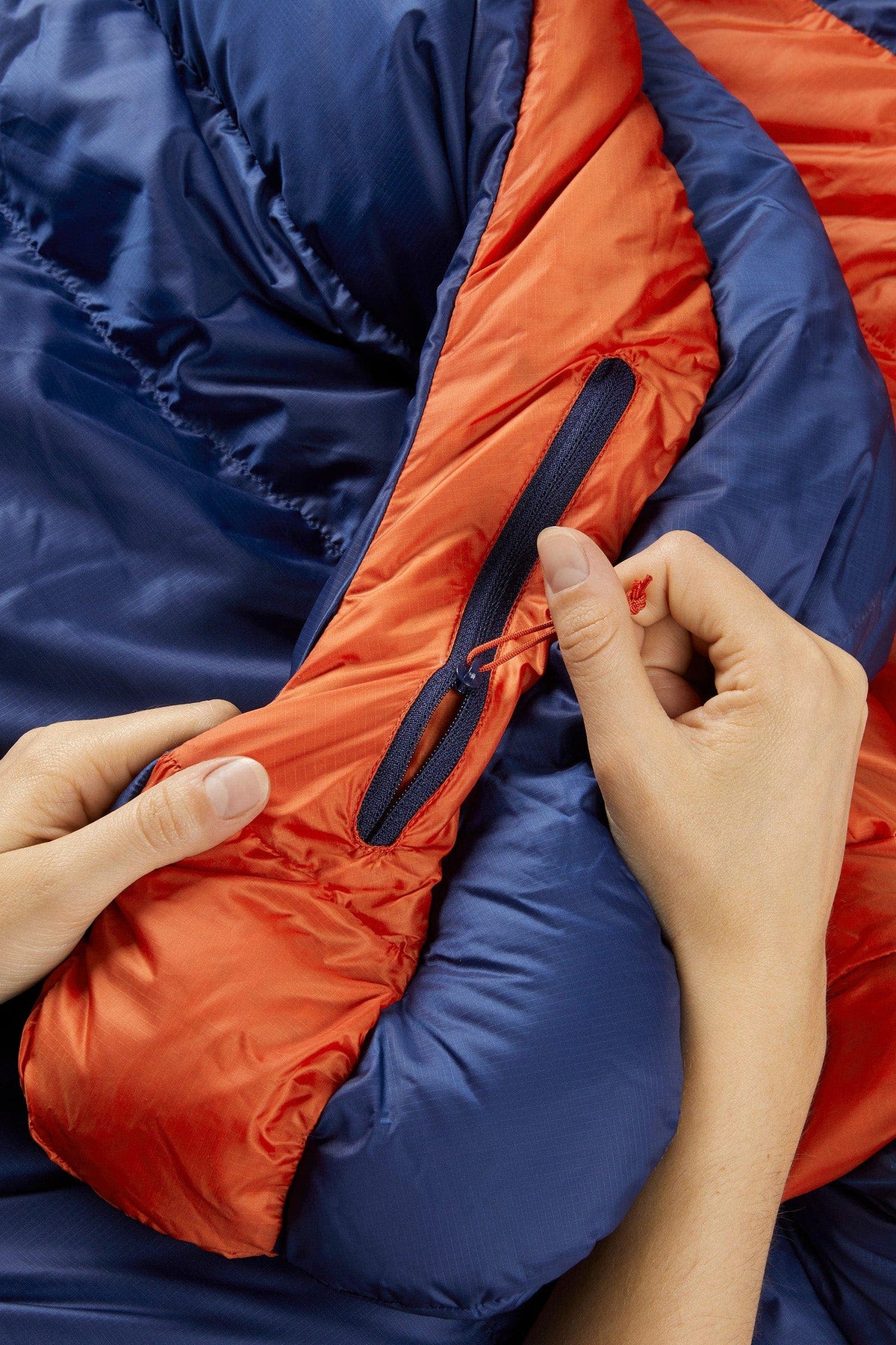 Women's Ascent 700 Down Sleeping Bag (15F)