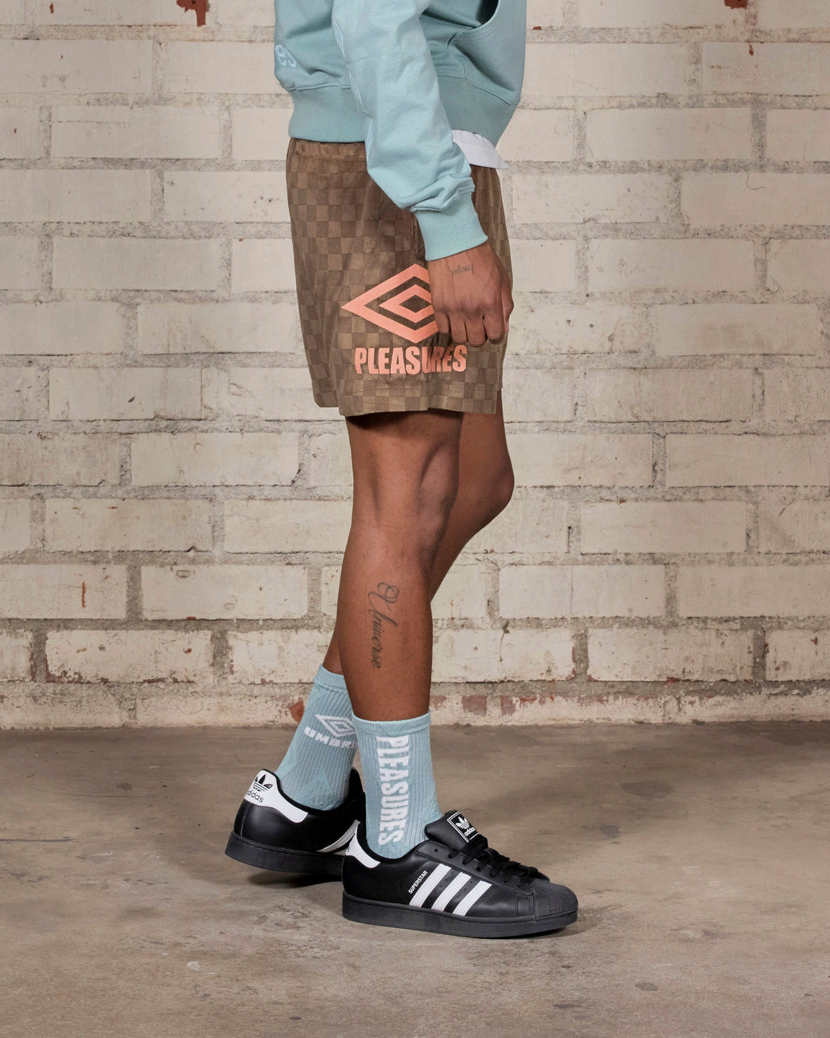 CLASSIC SHORTS