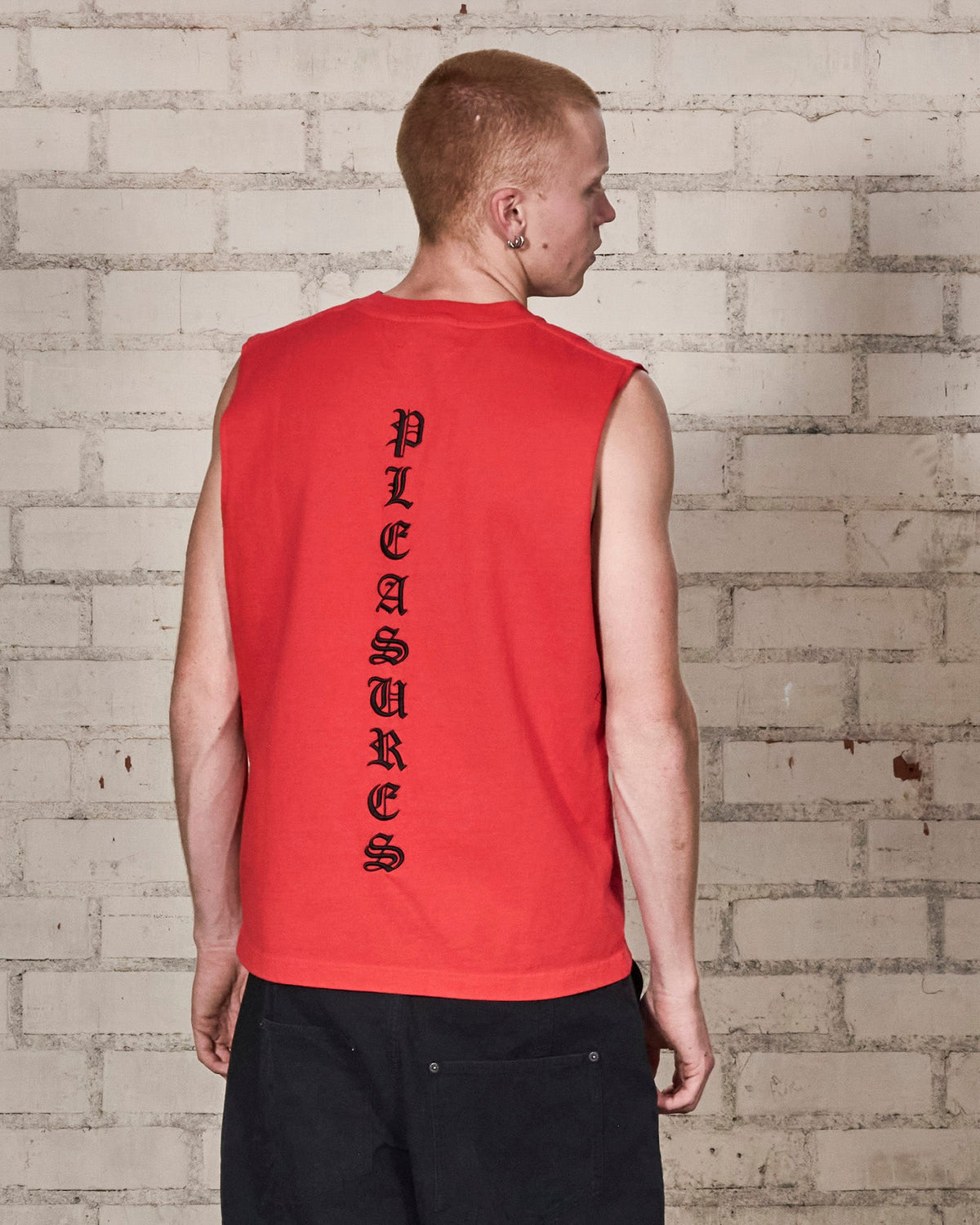 SORROW SLEEVELESS SHIRT
