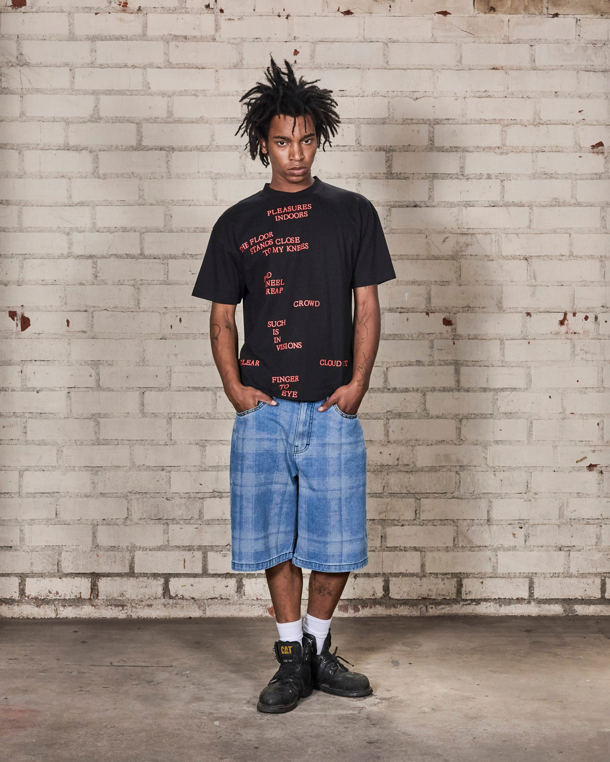 INDOORS T-SHIRT