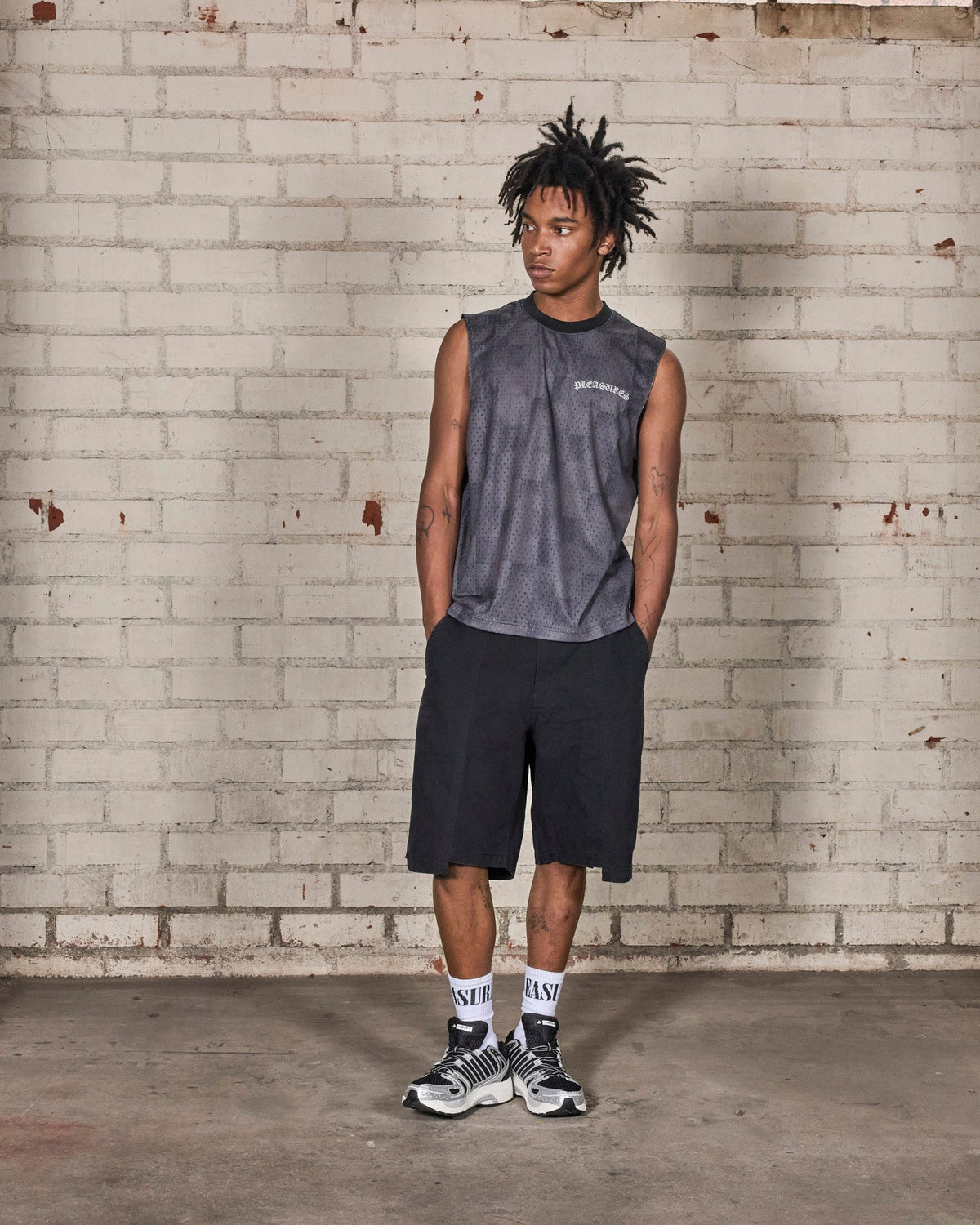 NEURAL MESH SLEEVELESS