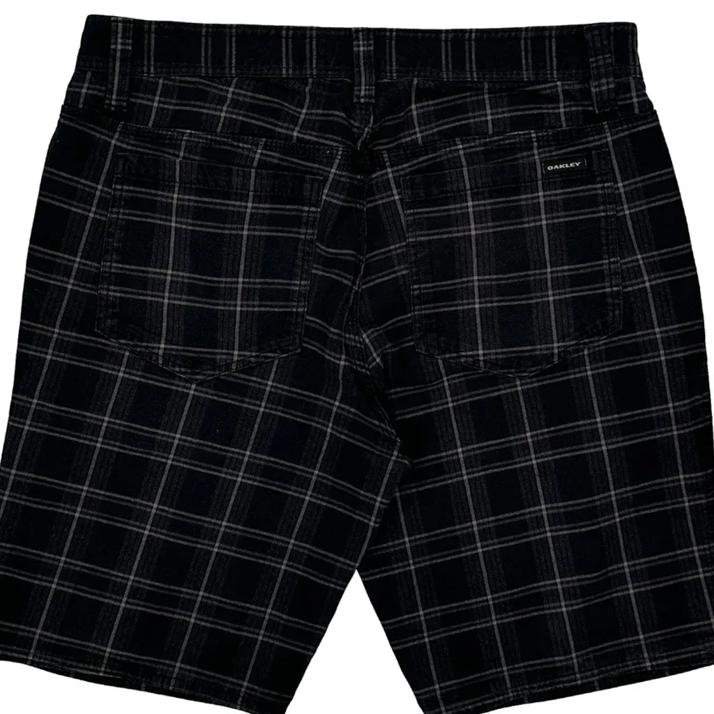 Oakley Checked Shorts - 32W 11L Black Cotton